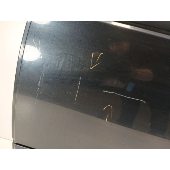 Recambio de puerta delantera izquierda para land rover range rover (lm) td6 hse referencia OEM IAM LR011697  