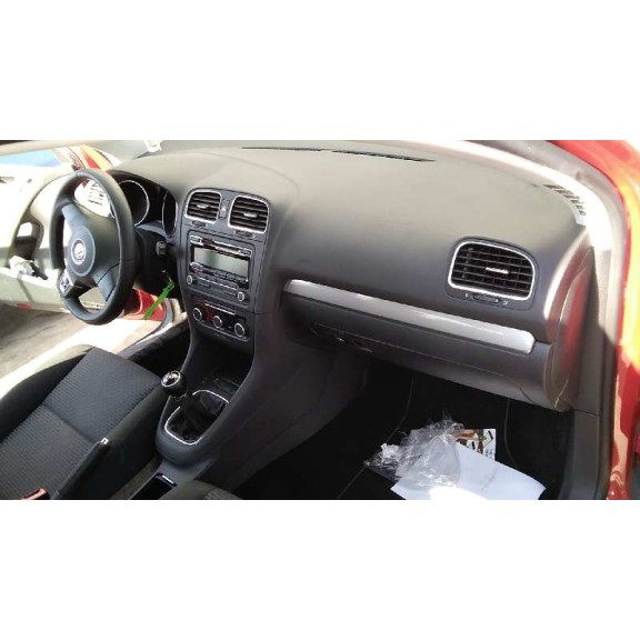 volkswagen golf vi (5k1) del año 2011