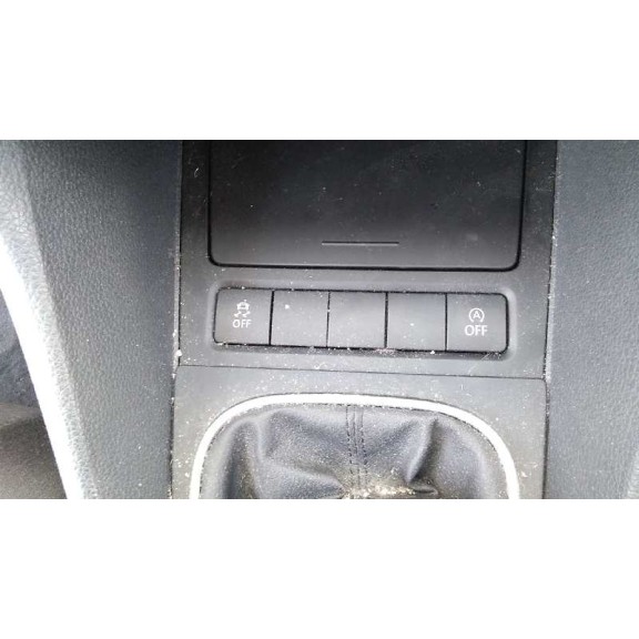 volkswagen golf vi (5k1) del año 2011