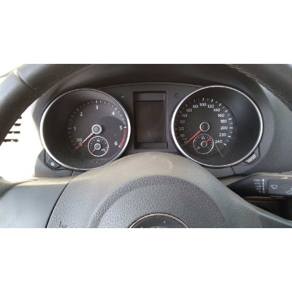 volkswagen golf vi (5k1) del año 2011