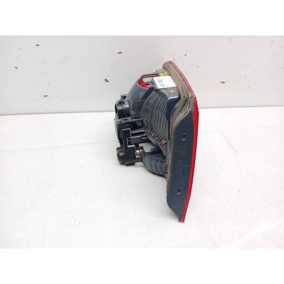 Recambio de piloto trasero derecho interior para bmw 3 (f30, f80) 320 d referencia OEM IAM 7371112  