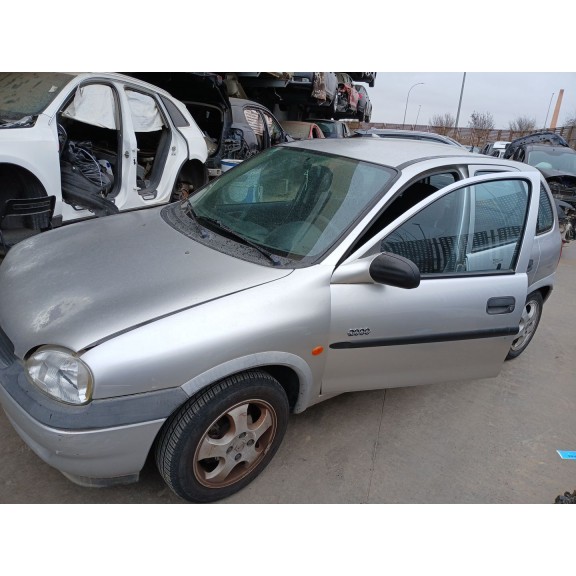 opel corsa b (s93) del año 2000