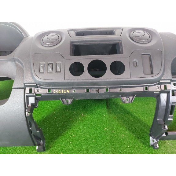 Recambio de salpicadero para renault master kasten l1h1 ka 2,8t referencia OEM IAM  NO LLEVA AIRBAG DERECHO 