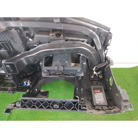 Recambio de salpicadero para renault master kasten l1h1 ka 2,8t referencia OEM IAM  NO LLEVA AIRBAG DERECHO 