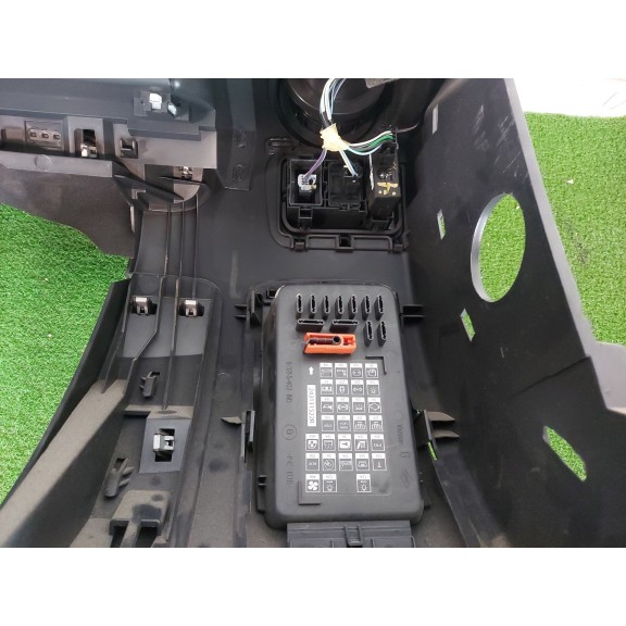 Recambio de salpicadero para renault master kasten l1h1 ka 2,8t referencia OEM IAM  NO LLEVA AIRBAG DERECHO 