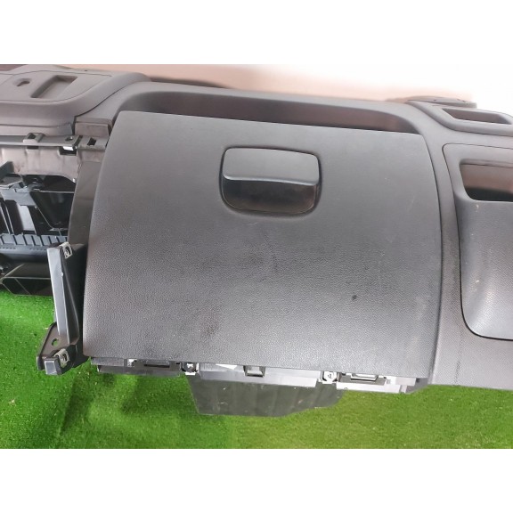 Recambio de salpicadero para renault master kasten l1h1 ka 2,8t referencia OEM IAM  NO LLEVA AIRBAG DERECHO 