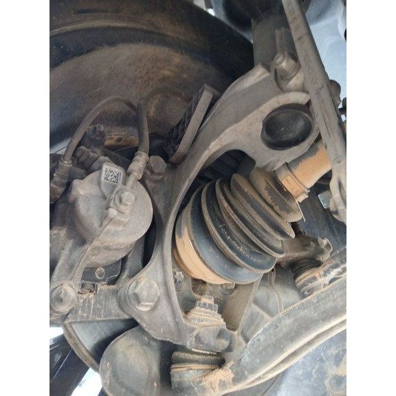 Recambio de mangueta delantera derecha para mercedes-benz gla (h247) gla 200 d (247.712) referencia OEM IAM   