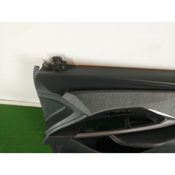 Recambio de guarnecido puerta delantera derecha para peugeot 3008 iii hybrid motor hn09 referencia OEM IAM   