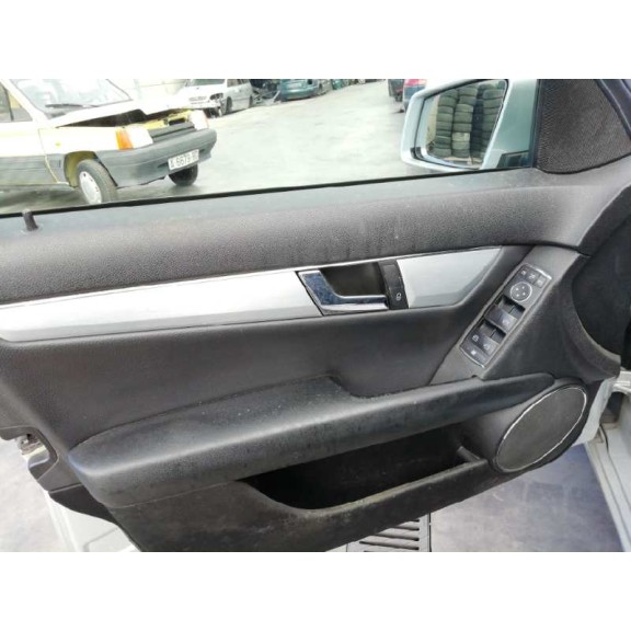 mercedes-benz clase c (w204) familiar del año 2009