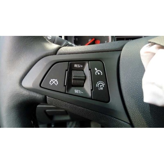 opel astra k lim. 5türig del año 2018