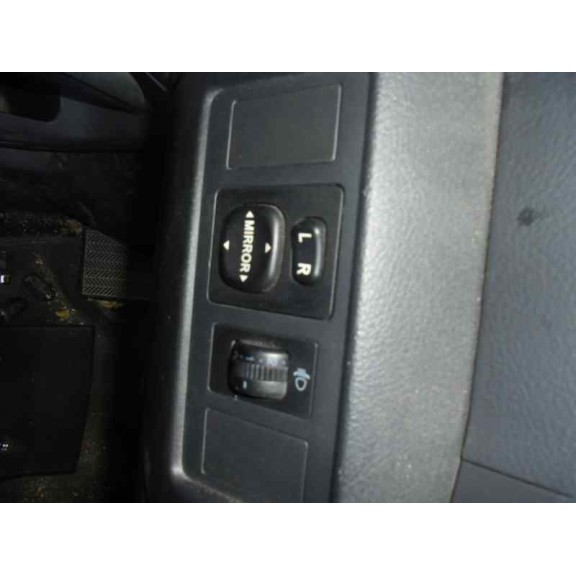 toyota corolla verso (r1) del año 2006