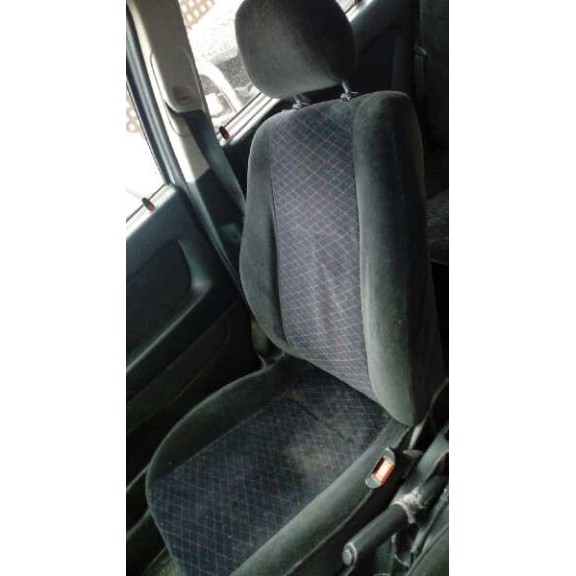 opel astra g berlina del año 2002