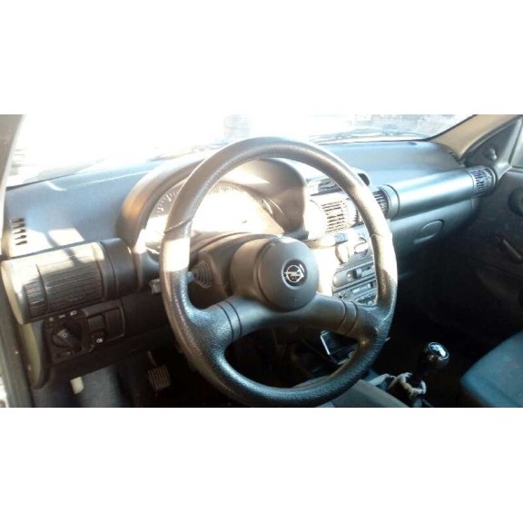 opel corsa b del año 1997