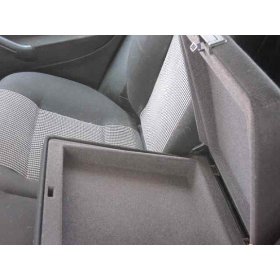 volkswagen golf iv berlina (1j1) del año 1999