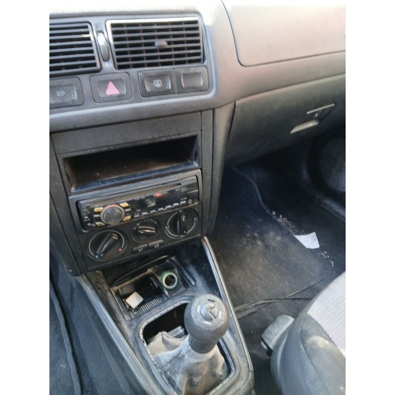 volkswagen golf iv (1j1) del año 2002