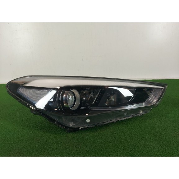 Recambio de faro derecho para hyundai tucson (tl, tle) 1.7 crdi referencia OEM IAM 92102d7100  