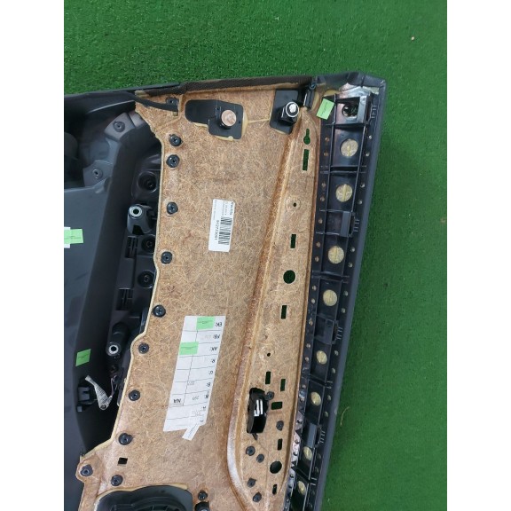 Recambio de guarnecido puerta delantera derecha para bmw x1 (e84) sdrive 18 d referencia OEM IAM   