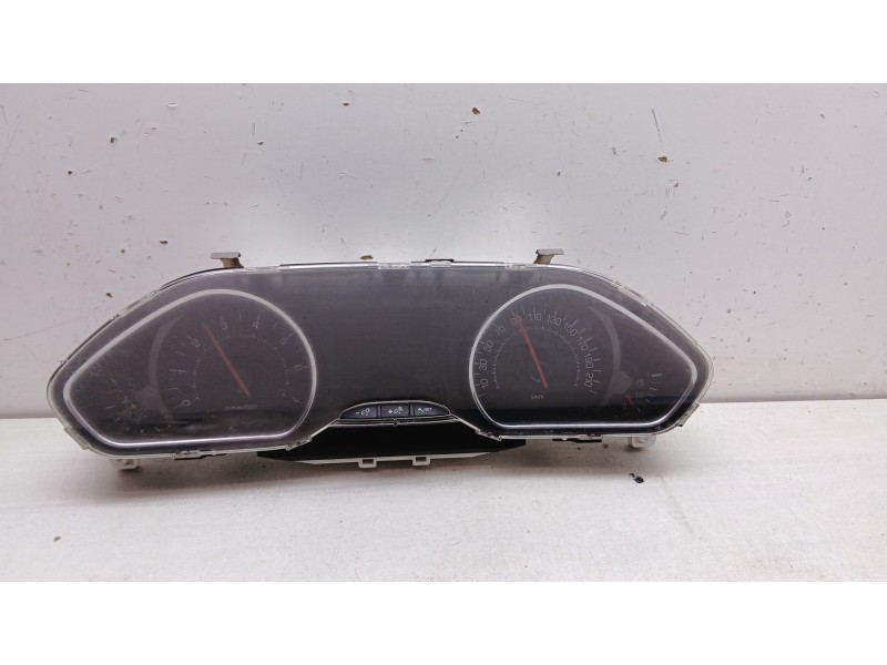 Recambio de cuadro instrumentos para peugeot 208 i (ca_, cc_) 1.2 vti 82 referencia OEM IAM 9801904780  
