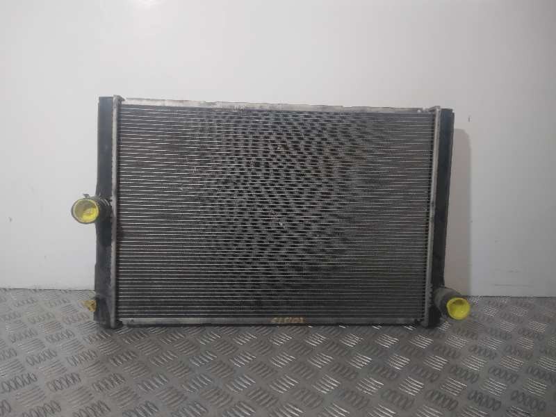 Recambio de radiador agua para toyota auris active referencia OEM IAM MF4221336540 164000N060 39X55 CM