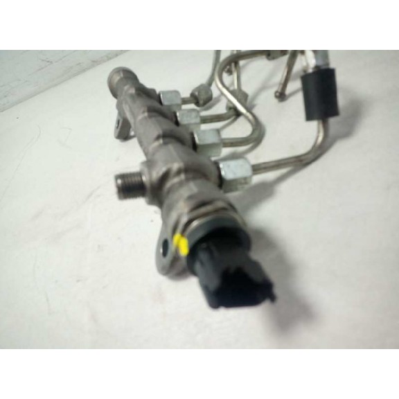 Recambio de rampa inyectora para opel insignia berlina excellence referencia OEM IAM 55576177 0445214221 