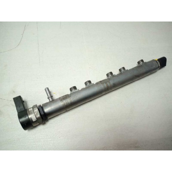 Recambio de rampa inyectora para bmw serie 1 berlina (e81/e87) 120d referencia OEM IAM 7797882 0445214131 