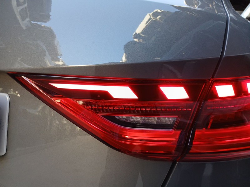 Recambio de piloto trasero derecho interior para audi a1 sportback (gba) 30 tfsi referencia OEM IAM 82A945094B  LED