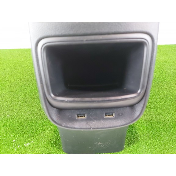 Recambio de apoyabrazos central para mg zs luxury referencia OEM IAM   