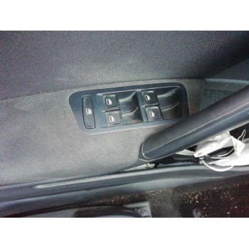 MANDO ELEVALUNAS DELANTERO IZQUIERDO 5g0959857b DE 4 