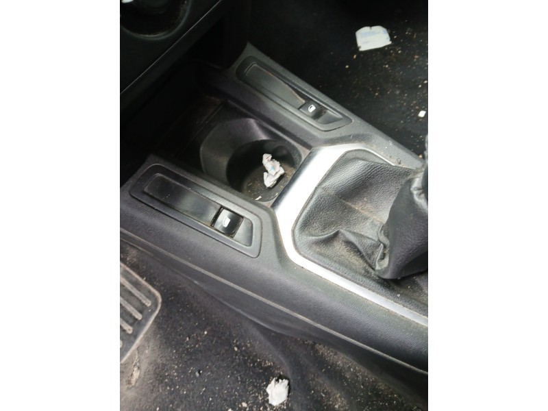 Recambio de mando elevalunas delantero izquierdo para citroën c-elysee (dd_) 1.6 bluehdi 100 referencia OEM IAM   