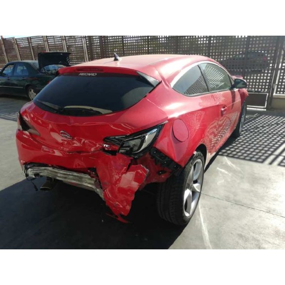 opel astra j gtc del año 2012
