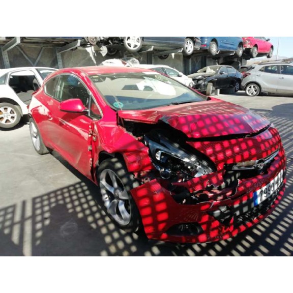 opel astra j gtc del año 2012