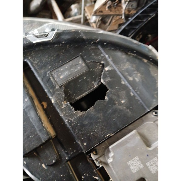 Recambio de faro derecho para omoda 5 referencia OEM IAM 605000531AA INFERIOR 2024060401