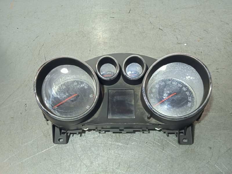 Recambio de cuadro instrumentos para opel astra j lim. cosmo referencia OEM IAM 1335672 260 KM 6 RPM