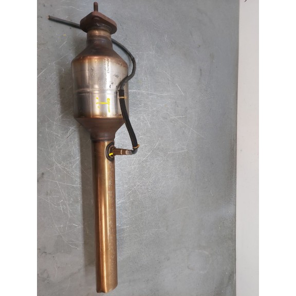 Recambio de catalizador para ford focus st-line referencia OEM IAM 82504743  