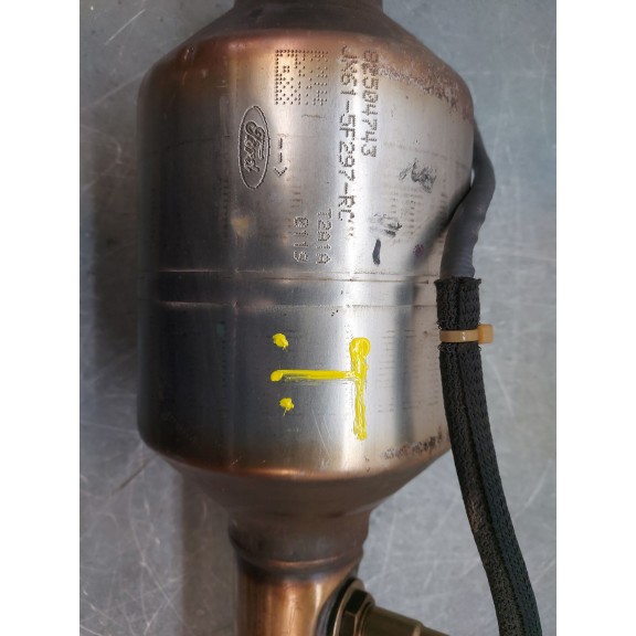 Recambio de catalizador para ford focus st-line referencia OEM IAM 82504743  