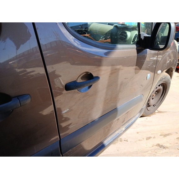 Recambio de puerta delantera derecha para peugeot partner tepee 1.6 hdi 90 referencia OEM IAM   