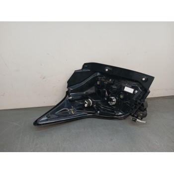 Recambio de piloto trasero derecho para toyota yaris (_p21_, _pa1_, _ph1_) 1.5 hybrid (mxph11) referencia OEM IAM V356015R  