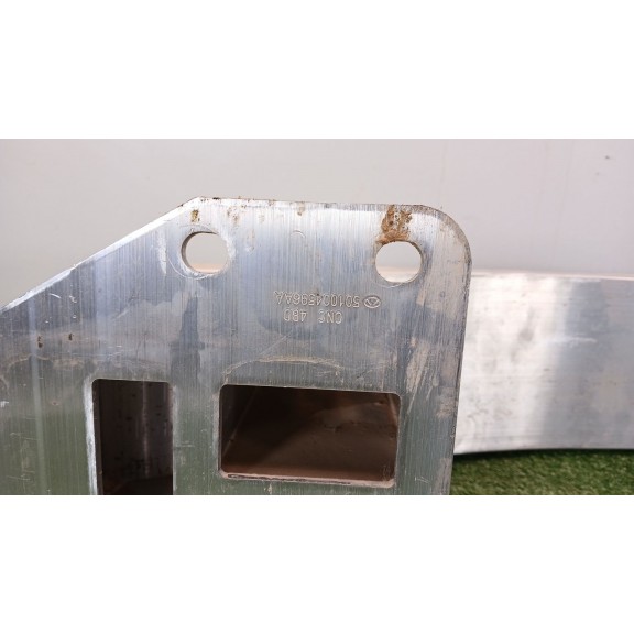 Recambio de refuerzo paragolpes delantero para omoda 5 referencia OEM IAM 501004596AA  