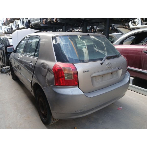 toyota corolla (_e12_) del año 2003