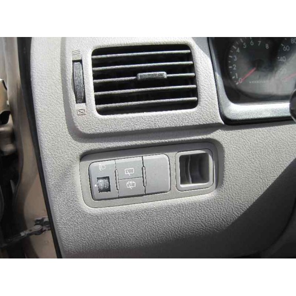 kia rio del año 2004