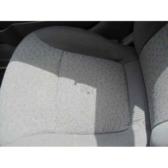 kia rio del año 2004