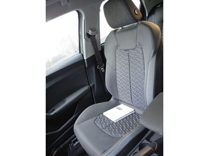 Recambio de asiento delantero derecho para audi a1 sportback (gba) 30 tfsi referencia OEM IAM   SLINE