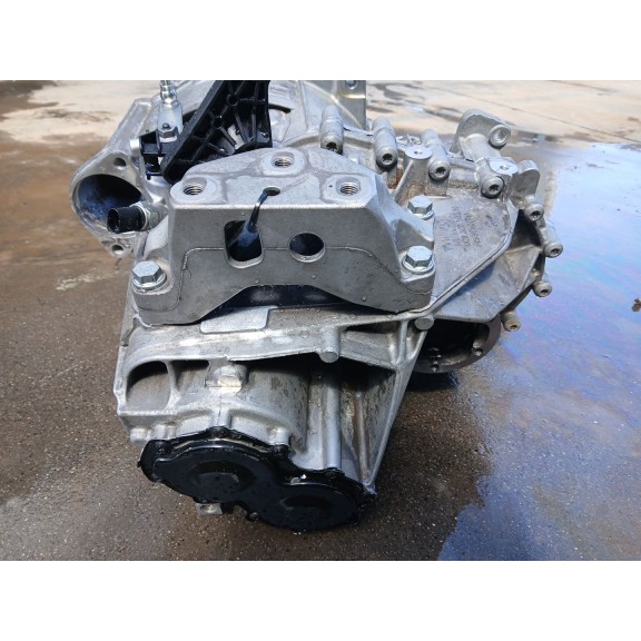Recambio de caja cambios para volkswagen t-roc (a11, d11) 2.0 tdi scr referencia OEM IAM VCQ manual 6v 