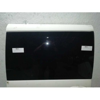 Recambio de puerta lateral corredera derecha para kia carnival ii 2.9 crdi cat referencia OEM IAM  BLANCO 