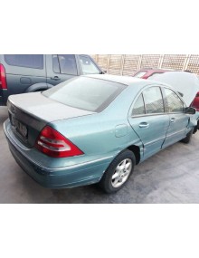 mercedes-benz clase c (w203) berlina del año 2001 2