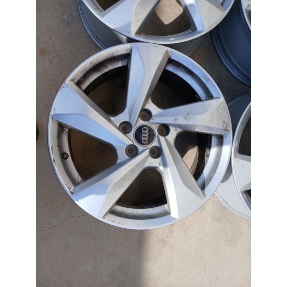 Recambio de juego llantas para audi q3 sportback (f3n) 35 tdi referencia OEM IAM 7JX18H2ET43 X4 83A601025H