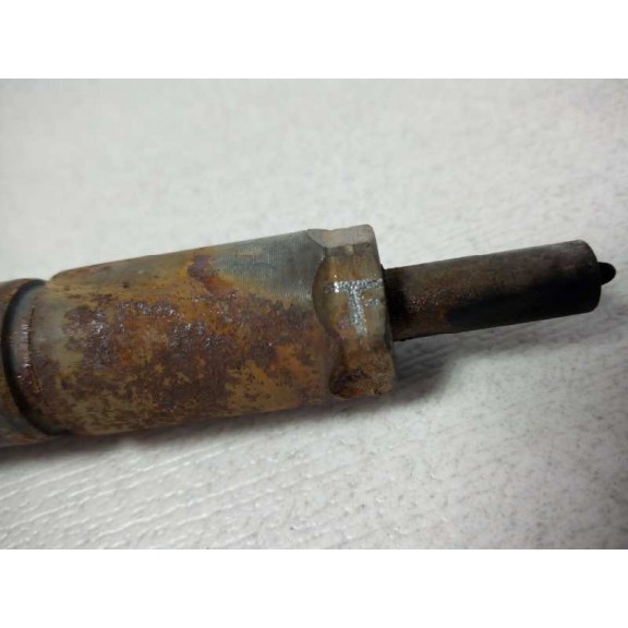 Recambio de inyector para opel insignia berlina 2.0 cdti referencia OEM IAM 0445110327  