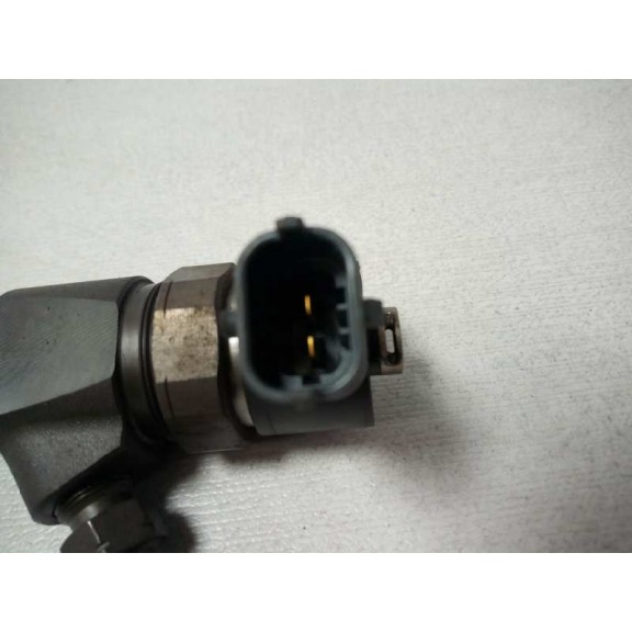 Recambio de inyector para opel insignia berlina 2.0 cdti referencia OEM IAM 0445110327  