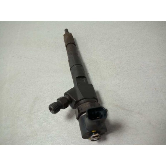 Recambio de inyector para opel insignia berlina 2.0 cdti referencia OEM IAM 0445110327  