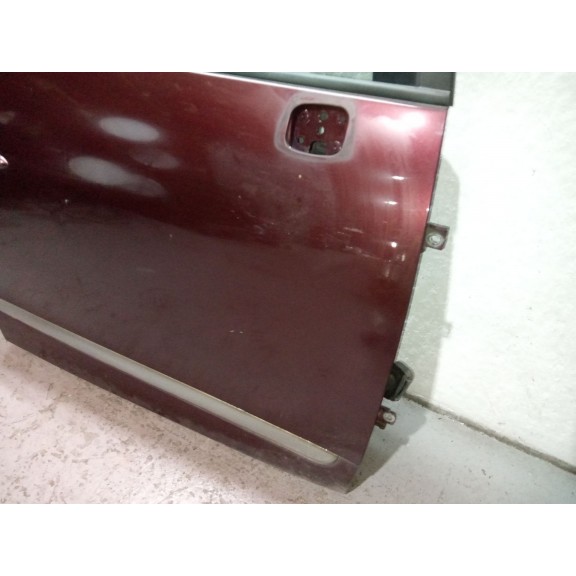 Recambio de puerta delantera derecha para renault scenic iii grand dynamique referencia OEM IAM   